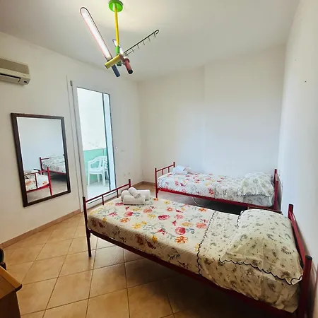 Casa * 瓦雷多利亚